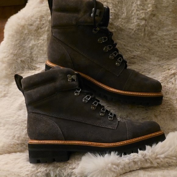 NWOB Marc Fisher Gray Suede Lace-Up Boots-Size 10 - Picture 3 of 6